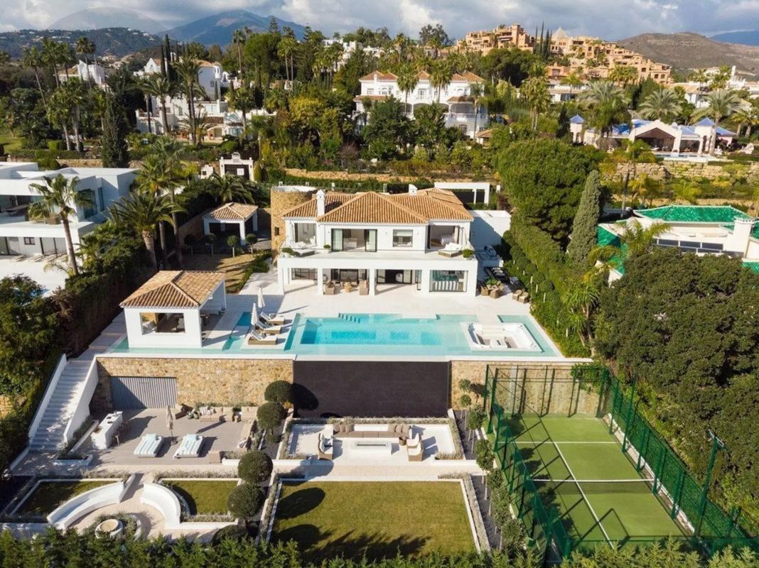 Venta de chalet independiente en Nueva andalucia, Marbella
photo 1
