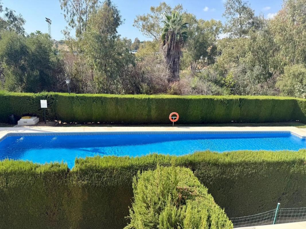 Venta de chalet adosado en  CL SIRIO-NVA ANDALUCIA F , Marbella photo 5
