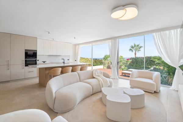 Mieszkanie na sprzedaż w Barrio Los Naranjos, Marbella photo 1