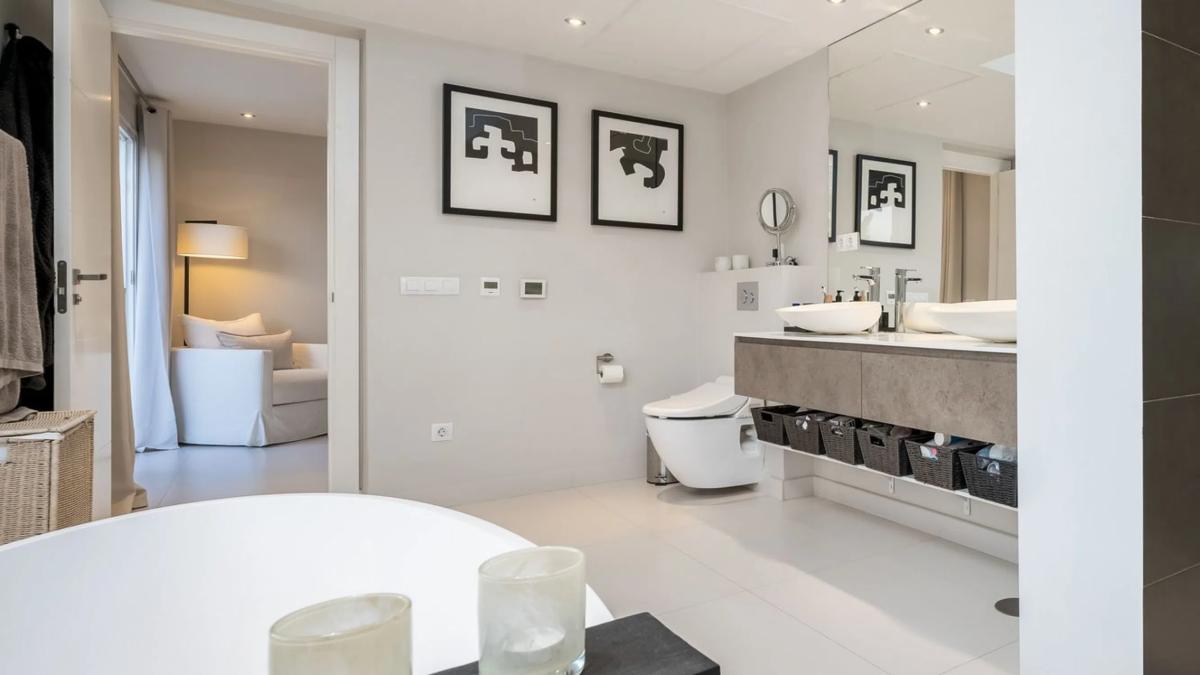 Sprzedaż niezależnego domku jednorodzinnego w Barrio Los Naranjos, Marbella photo 4