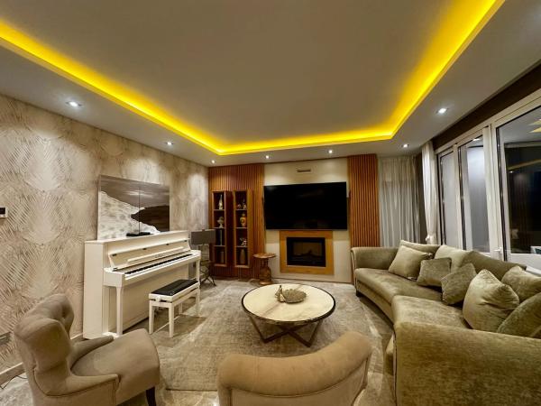Duplex na sprzedaż w Barrio Los Naranjos, Marbella photo 1