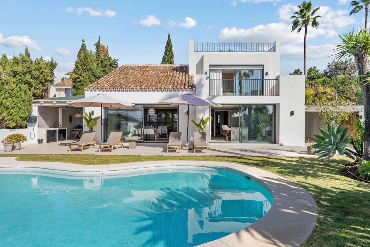 Sale of independent chalet in Barrio Los Naranjos, Marbella
 photo 5