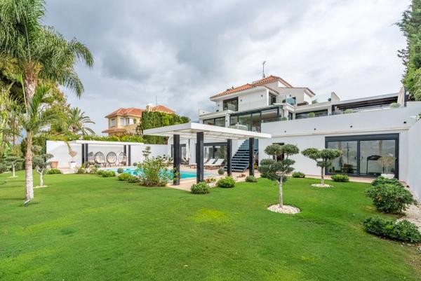 Independent chalet for sale in Nueva Andalucia K, 23, Marbella
 photo 4