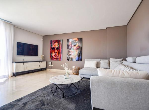 Дуплекс на продажу в Calle Pléyades, 36, Марбелла photo 1