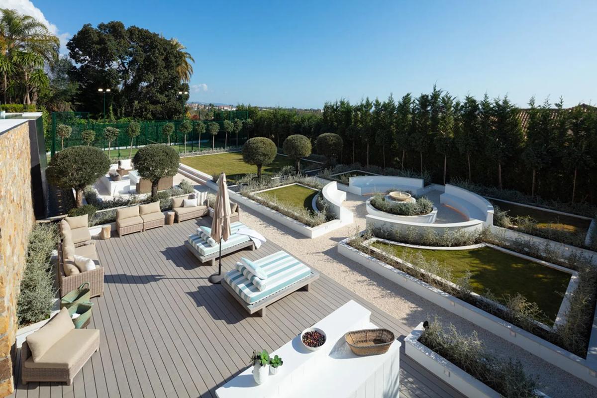 Sale of independent chalet in Calle Pez Austral, 33, Marbella
 photo 2