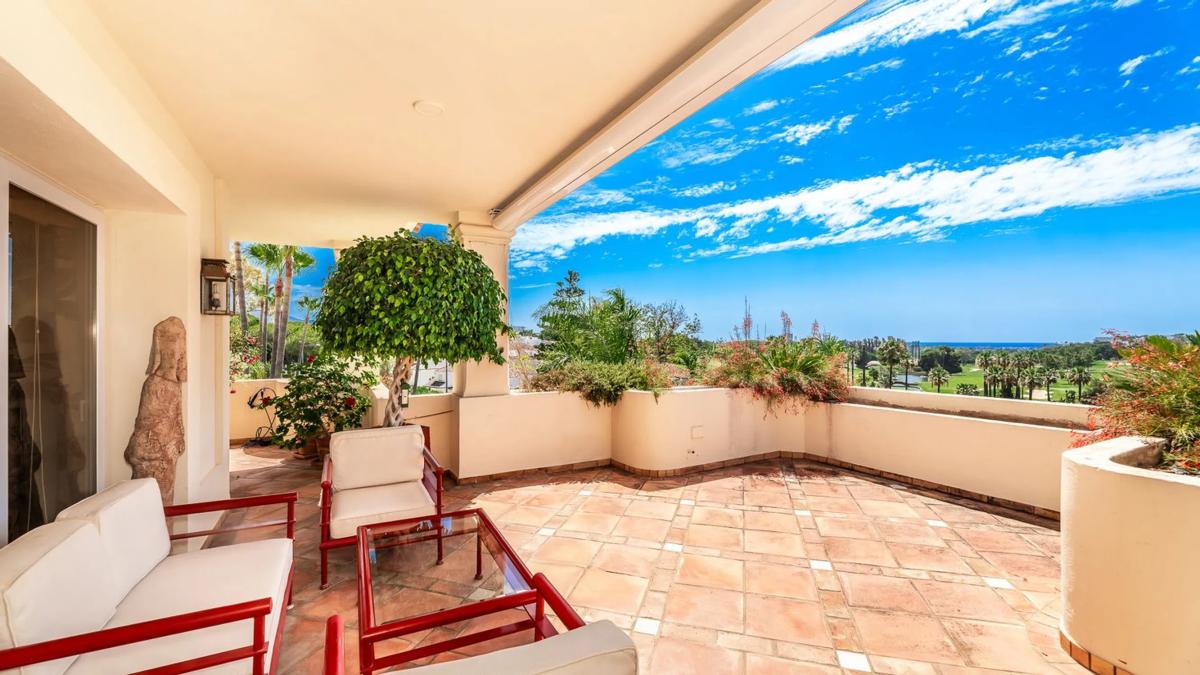 Sprzedaż poddasza w Avenida del Prado, Marbella photo 1