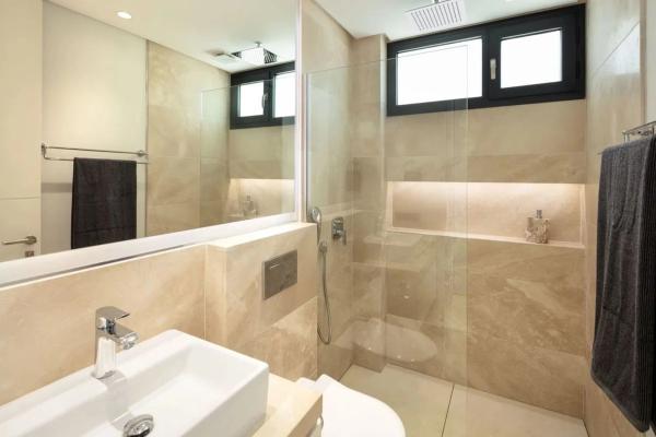 Independent chalet for sale in Calle Haza del Conde, 4 C, Marbella
photo 1