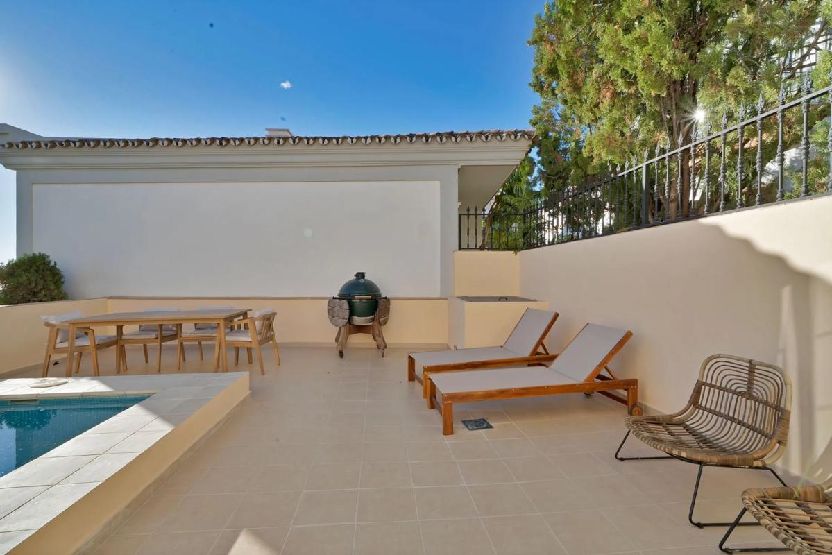Venta de chalet adosado en Calle Pléyades , Marbella photo 4