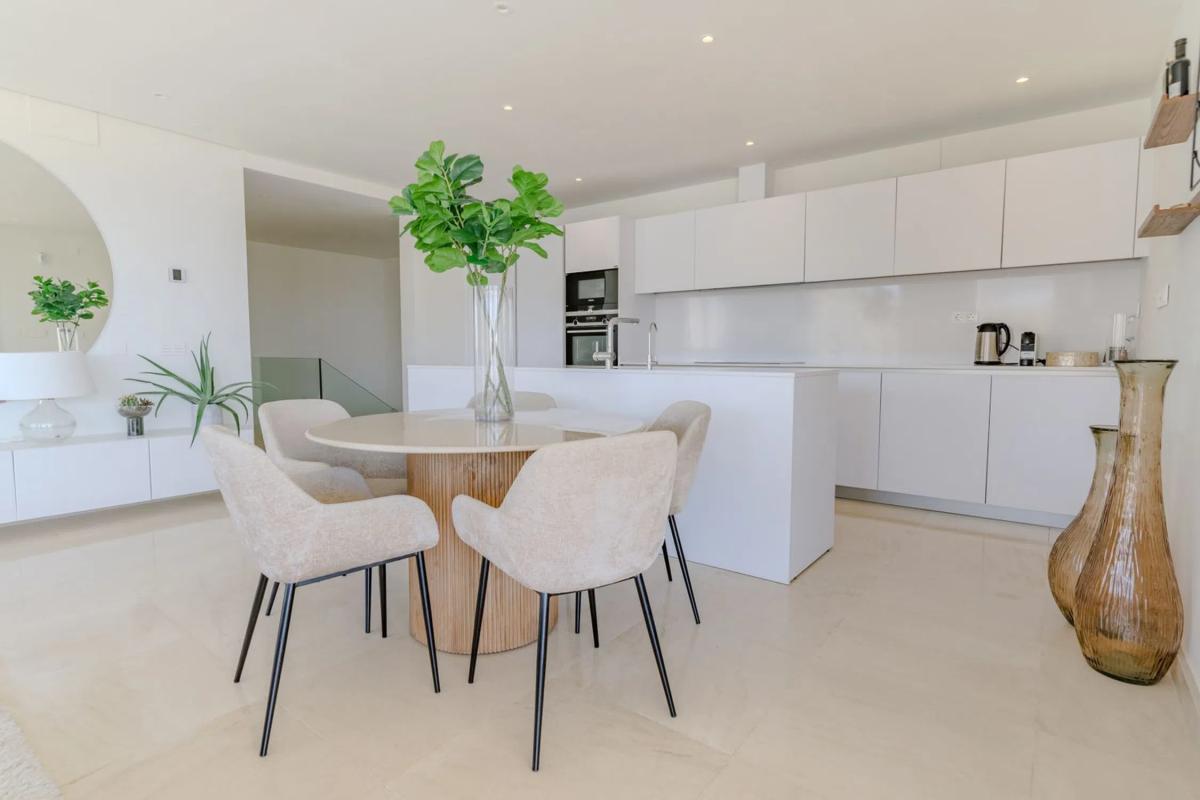 Venta de duplex en Barrio Los Naranjos, Marbella photo 3