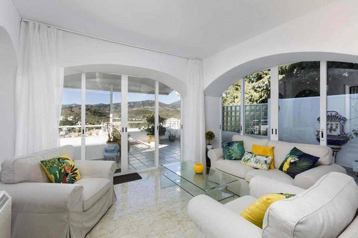 Venta de chalet independiente en Barrio Los Naranjos, Marbella
photo 5