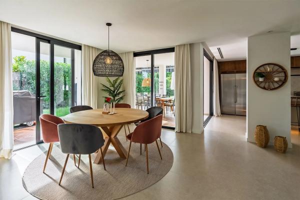 Chalet wolnostojący na sprzedaż w  Calle Auriga, Marbella photo 4