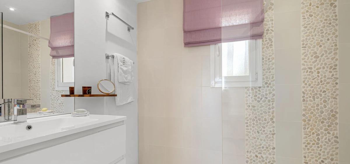 Venta de piso en Barrio Los Naranjos, Marbella
 photo 3
