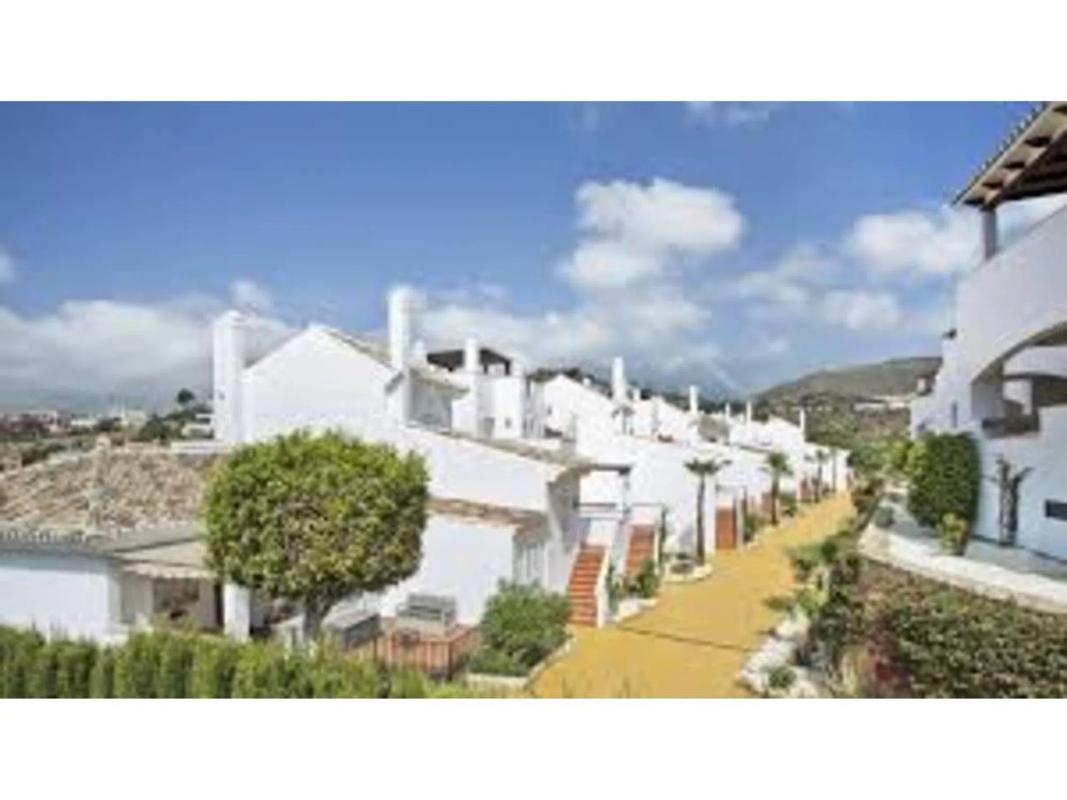 Venta de piso en Calle Auriga, Marbella
photo 3