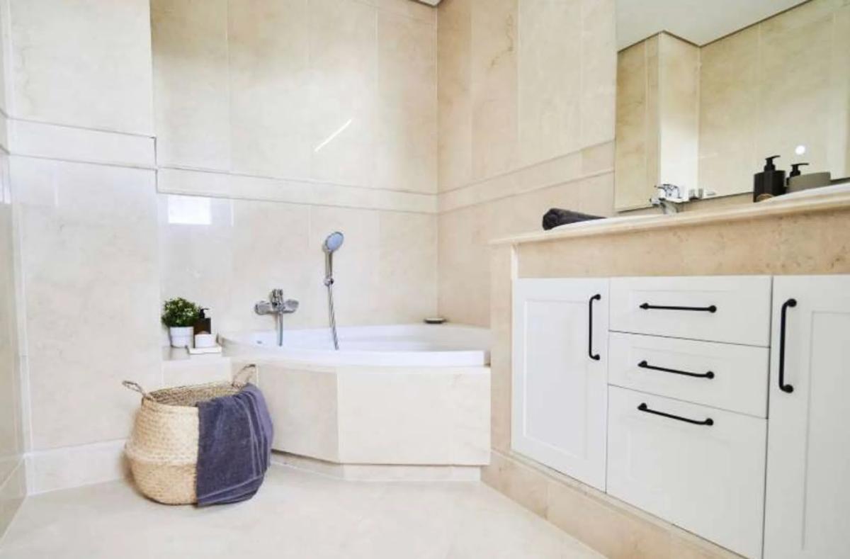 Sale of apartment in Urbanizacion N Andalucia J, 20, Marbella
 photo 3