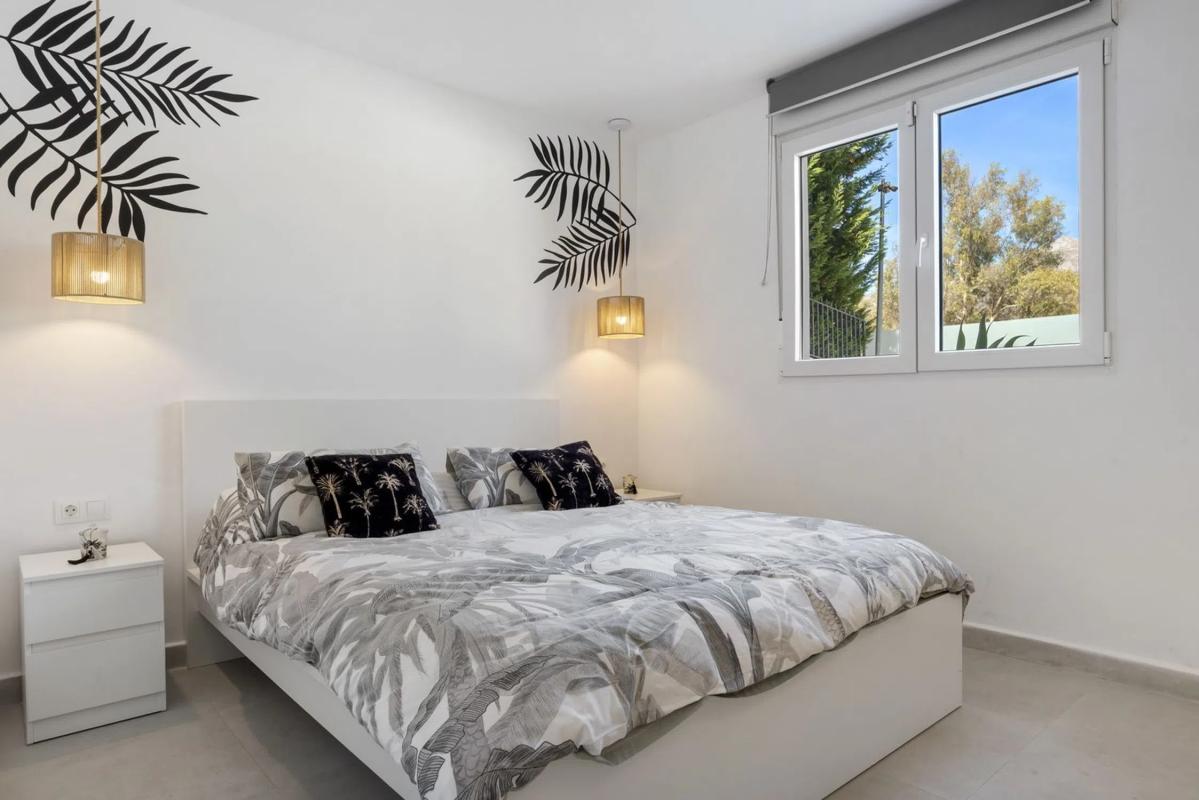 Venta de chalet independiente en Barrio Los Naranjos, Marbella
 photo 2