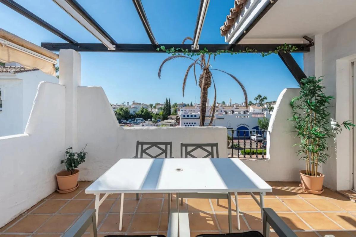 Sale of apartment in Barrio Los Naranjos, Marbella
photo 4