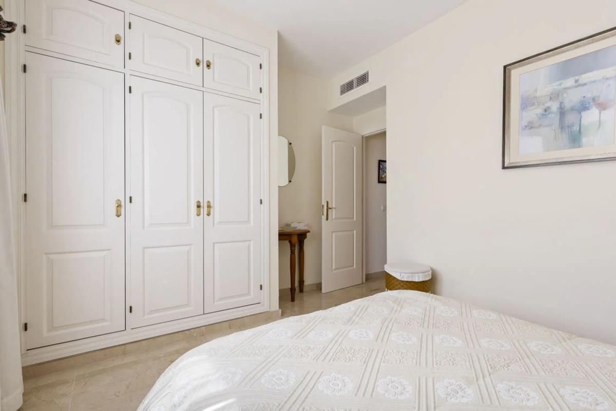 Venta de piso en Calle Aries s/n, Marbella
 photo 3