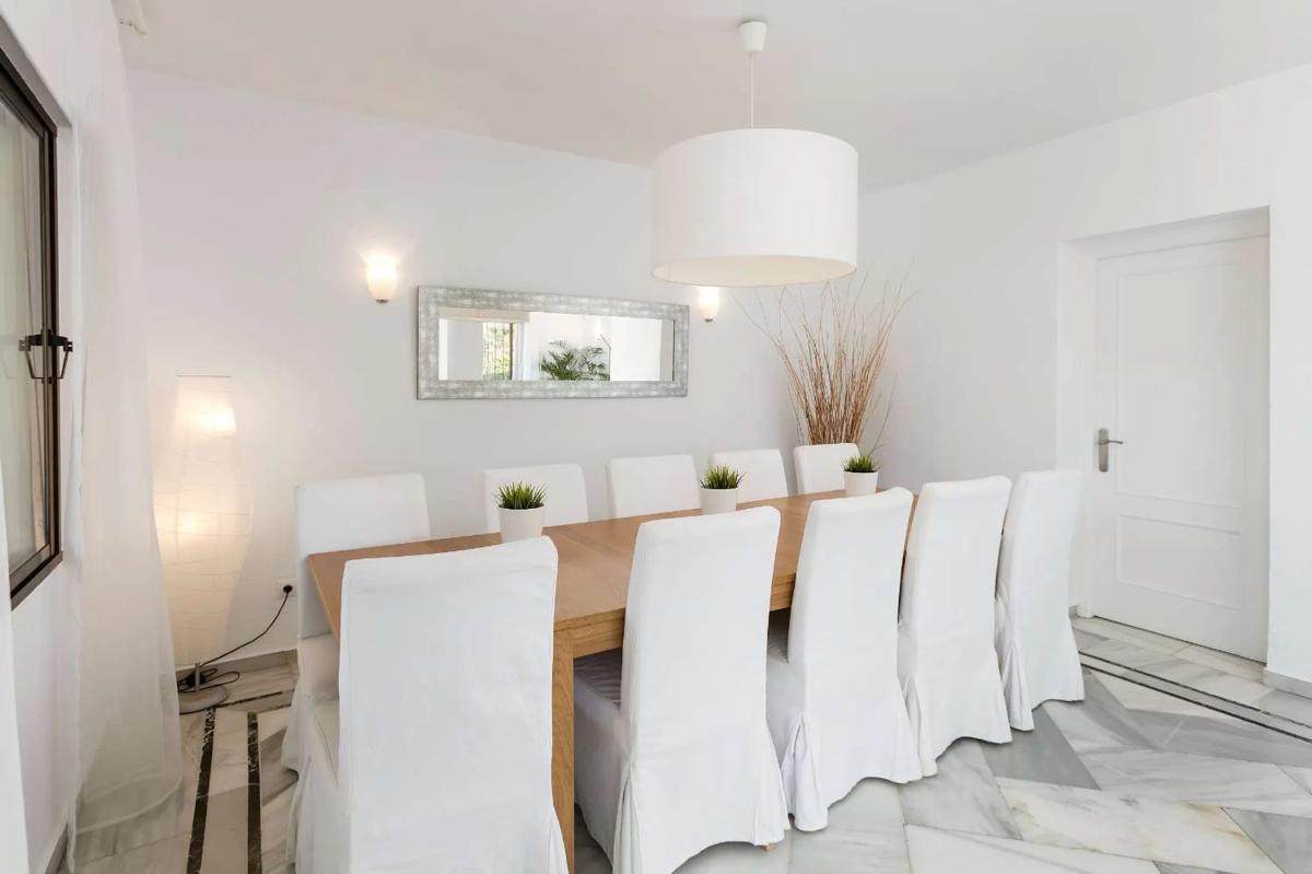 Venta de chalet independiente en Barrio Los Naranjos, Marbella
 photo 5