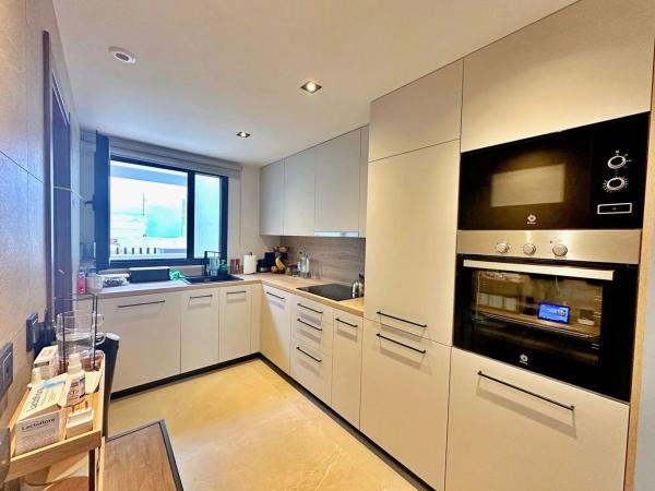 Piso en venta en Barrio Los Naranjos, Marbella
 photo 3