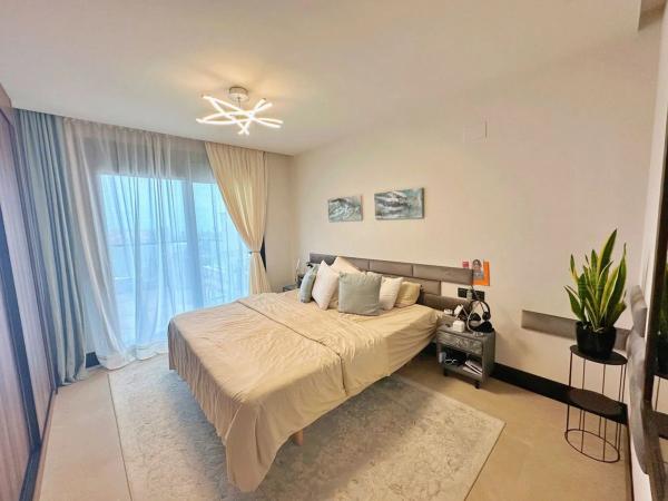 Piso en venta en Barrio Los Naranjos, Marbella
 photo 4