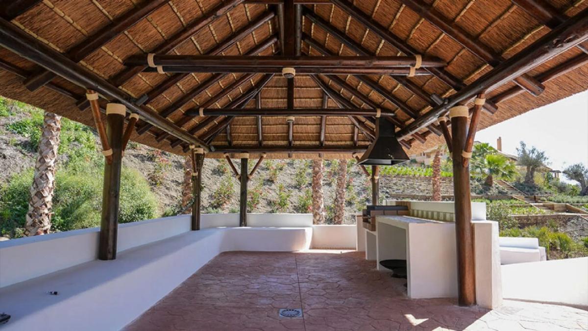 Venta de duplex en Urbanizacion N Andalucia J, Marbella photo 1