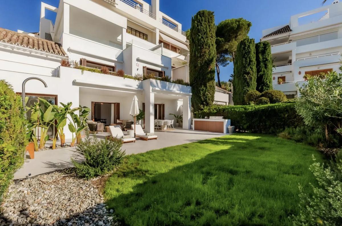 Venta de duplex en Barrio Los Naranjos, Marbella photo 2