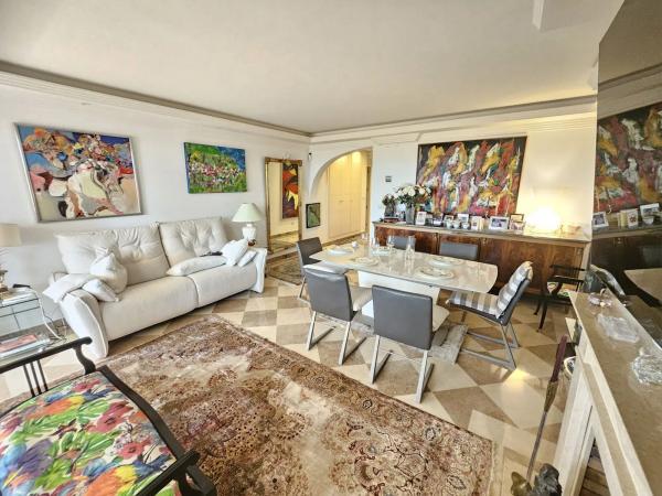 Квартира на продажу на Urbanizacion N Andalucia J, 12, Марбелла photo 1