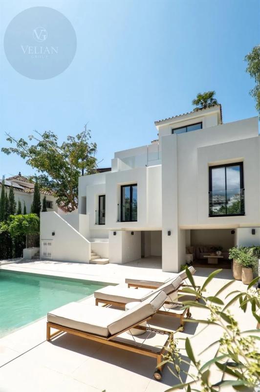 Продажа отдельного шале в  Nueva andalucia, Марбелла photo 3