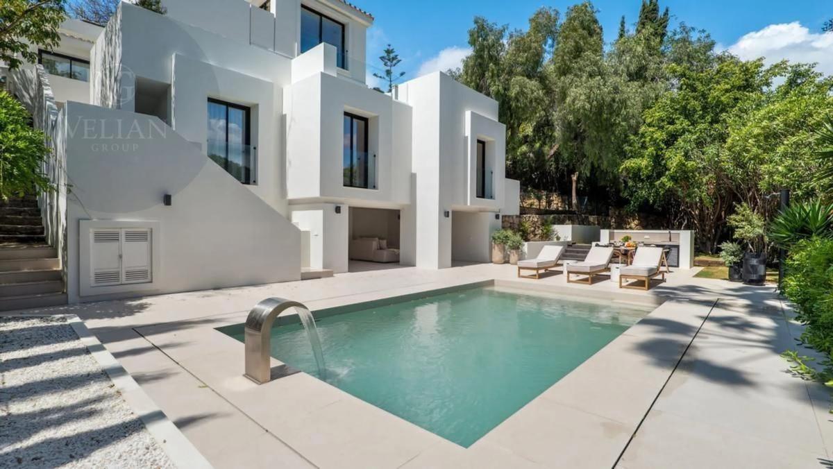 Продажа отдельного шале в  Nueva andalucia, Марбелла photo 4