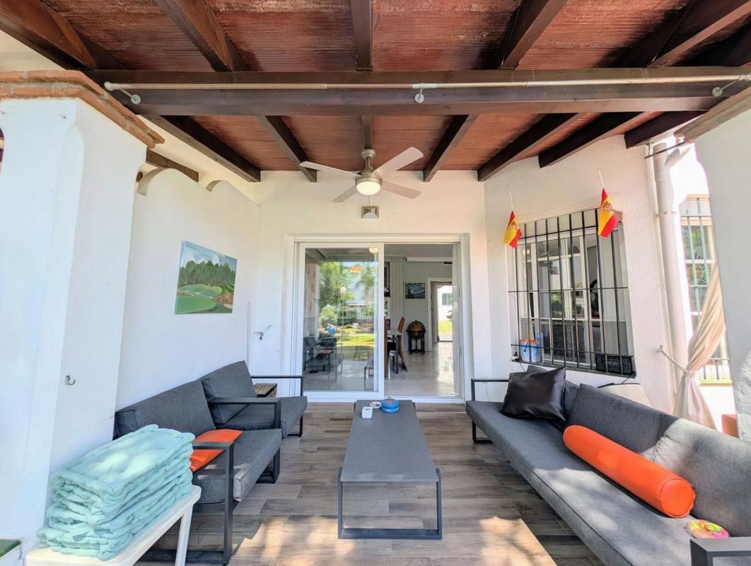 Venta de chalet adosado en Calle Sirio , Marbella photo 4