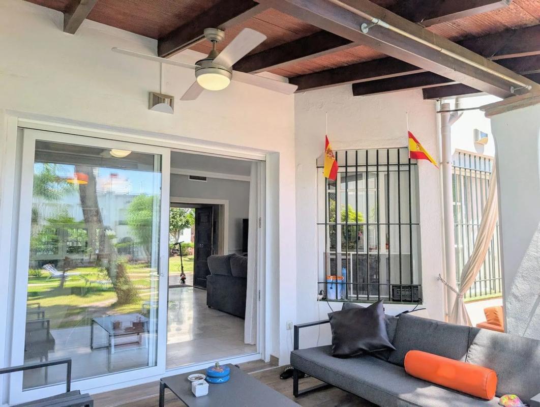 Venta de chalet adosado en Calle Sirio , Marbella photo 5
