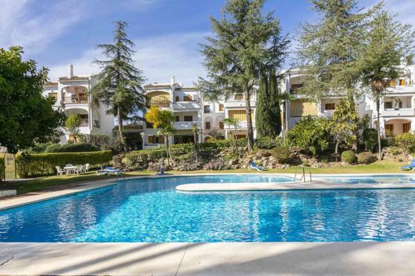 Ático en venta en  Calle Aries, 43, Marbella photo 4