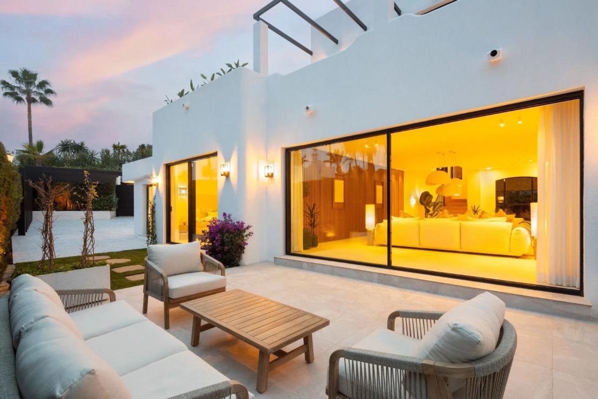 Venta de chalet independiente en Calle Osa Mayor, Marbella
photo 4
