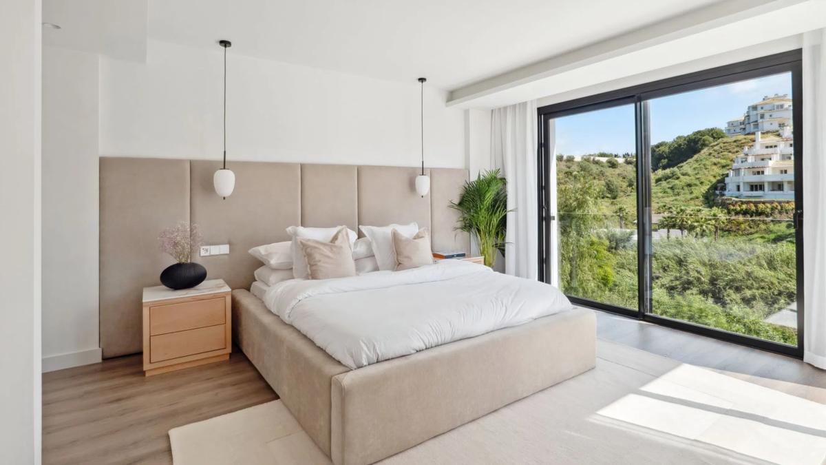 Venta de chalet independiente en Calle Pléyades, 28, Marbella
photo 1