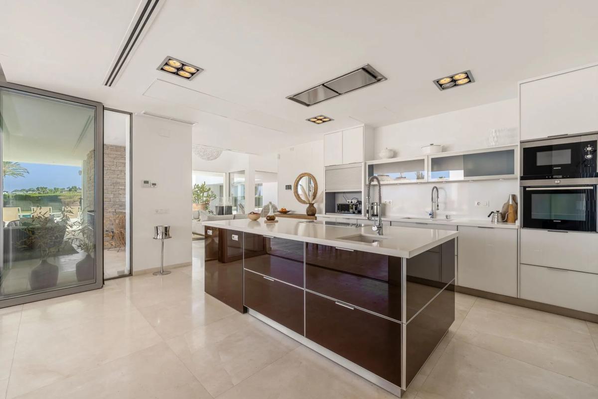 Venta de chalet independiente en Calle Osa Menor 2G, 42 -1, Marbella
photo 4