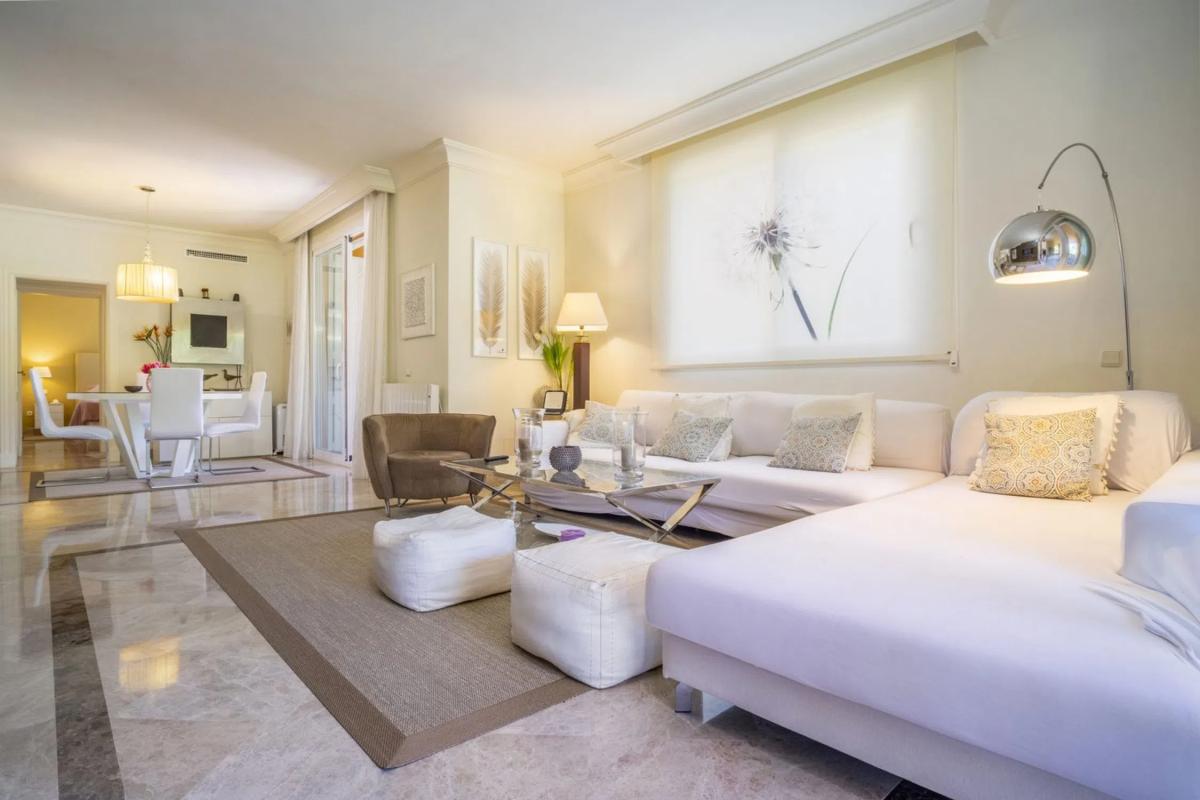 Venta de piso en Barrio Los Naranjos, Marbella
 photo 5