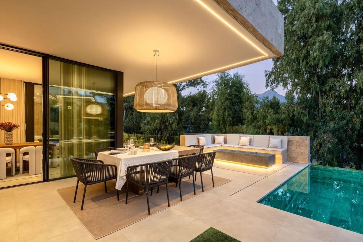 Sprzedaż niezależnego domku jednorodzinnego w Calle Pez Austral, Marbella photo 4