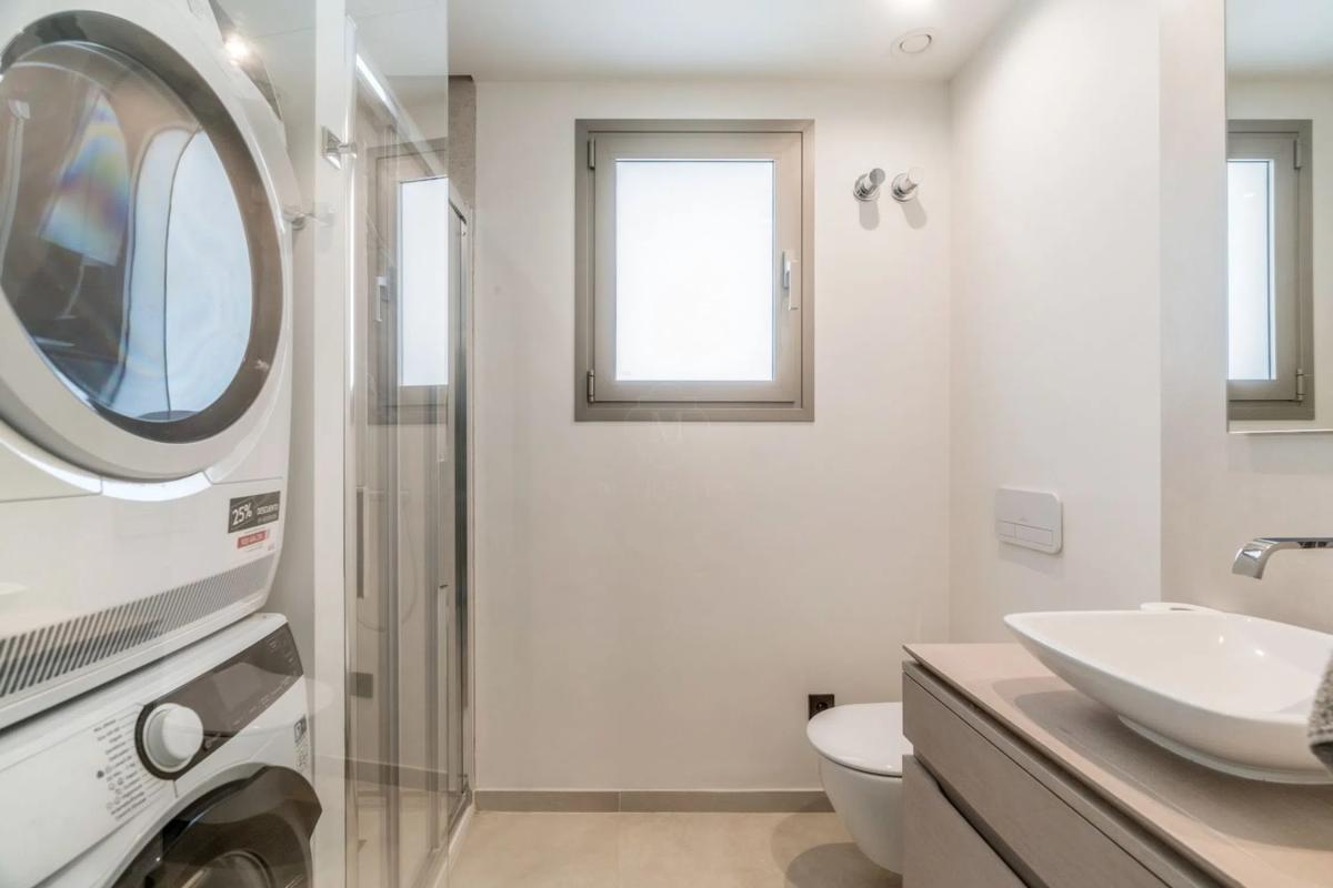 Venta de piso en Barrio Los Naranjos, Marbella
 photo 2