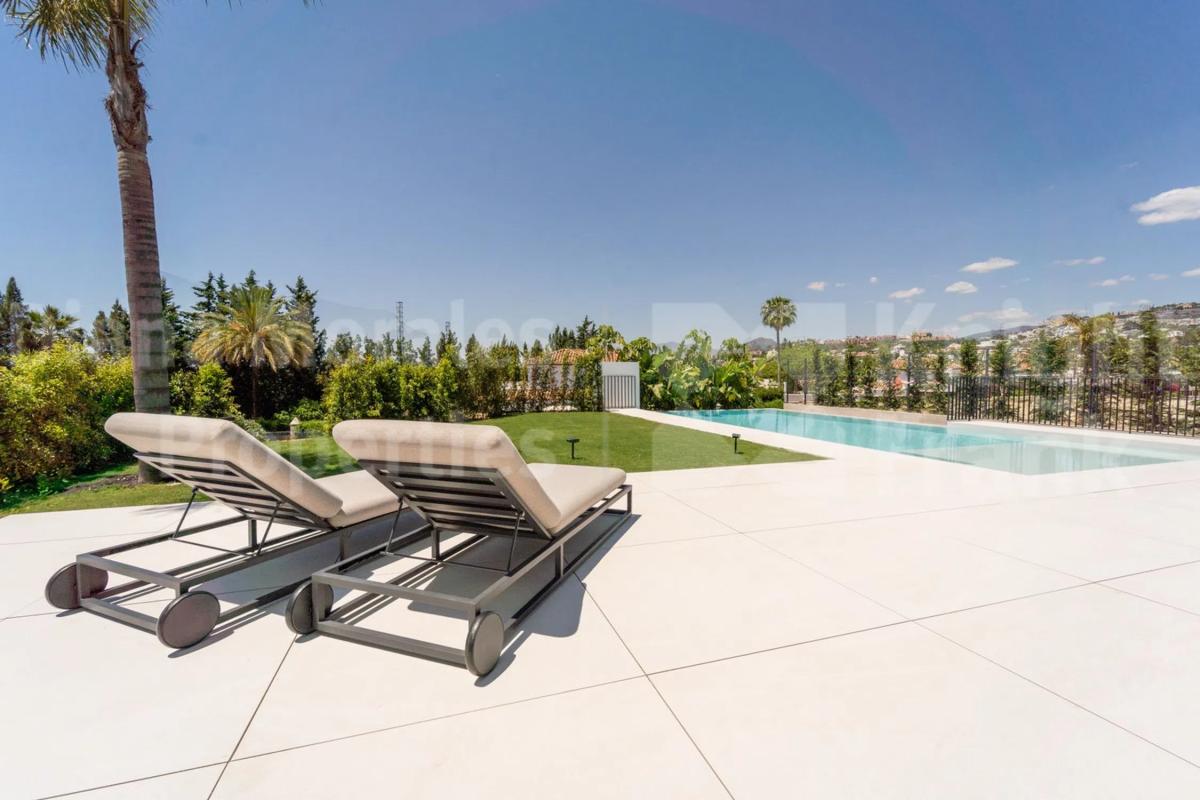Venta de chalet independiente en Barrio Los Naranjos, Marbella
 photo 4