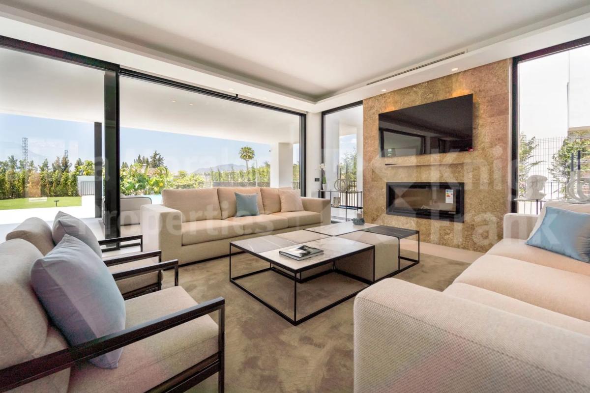 Venta de chalet independiente en Barrio Los Naranjos, Marbella
 photo 5