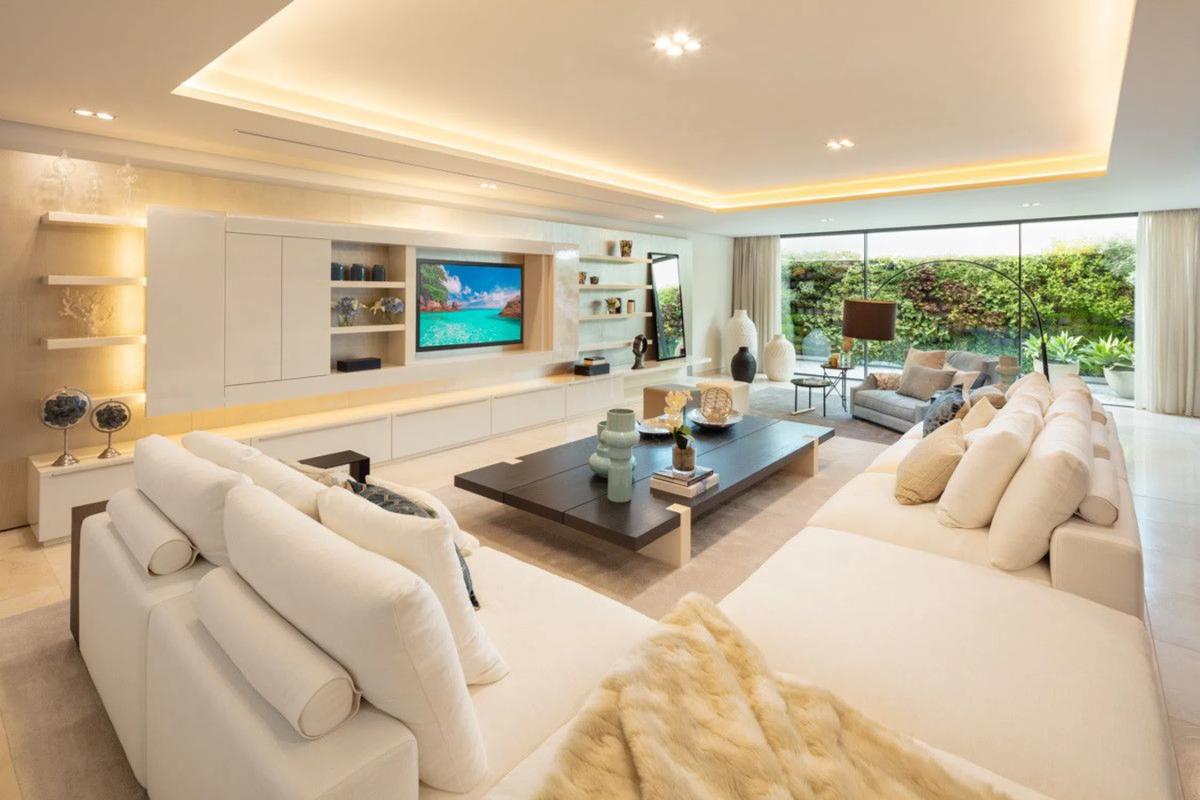 Venta de chalet independiente en Barrio Los Naranjos, Marbella
photo 4