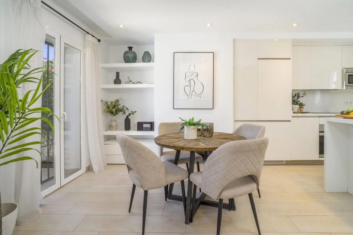 Venta de chalet adosado en Barrio Los Naranjos , Marbella photo 5
