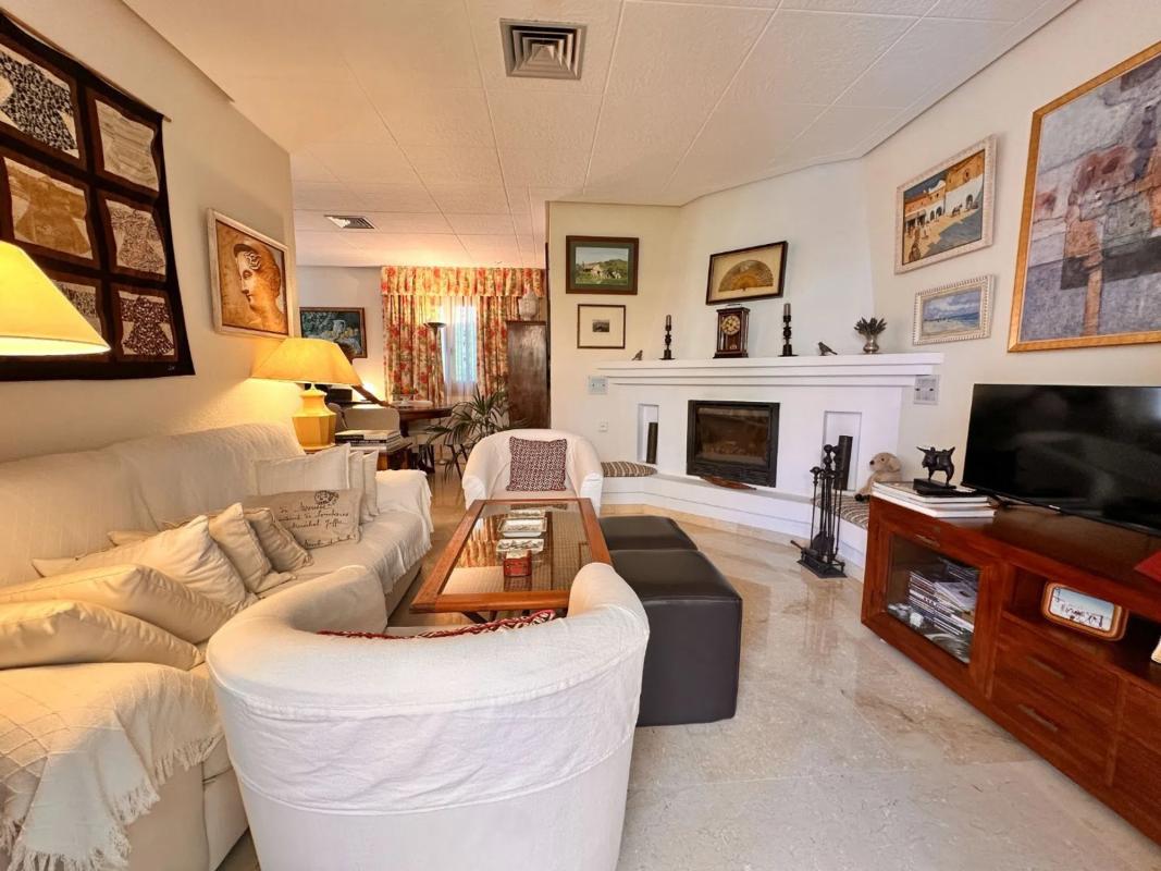 Venta de piso en Barrio Los Naranjos, Marbella
photo 4