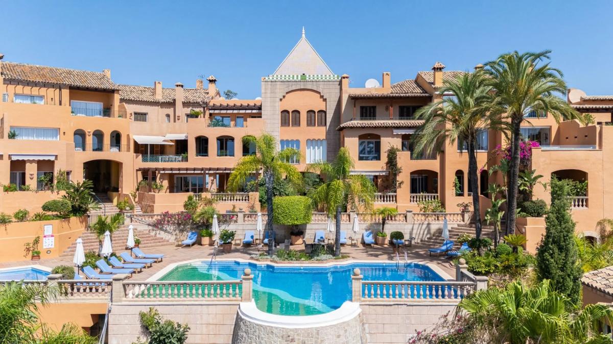 Продажа пентхауса на LES BELVEDERES, 3 ESC, 4 NUEVA ANDALUCIA,, 4, Марбелла photo 1