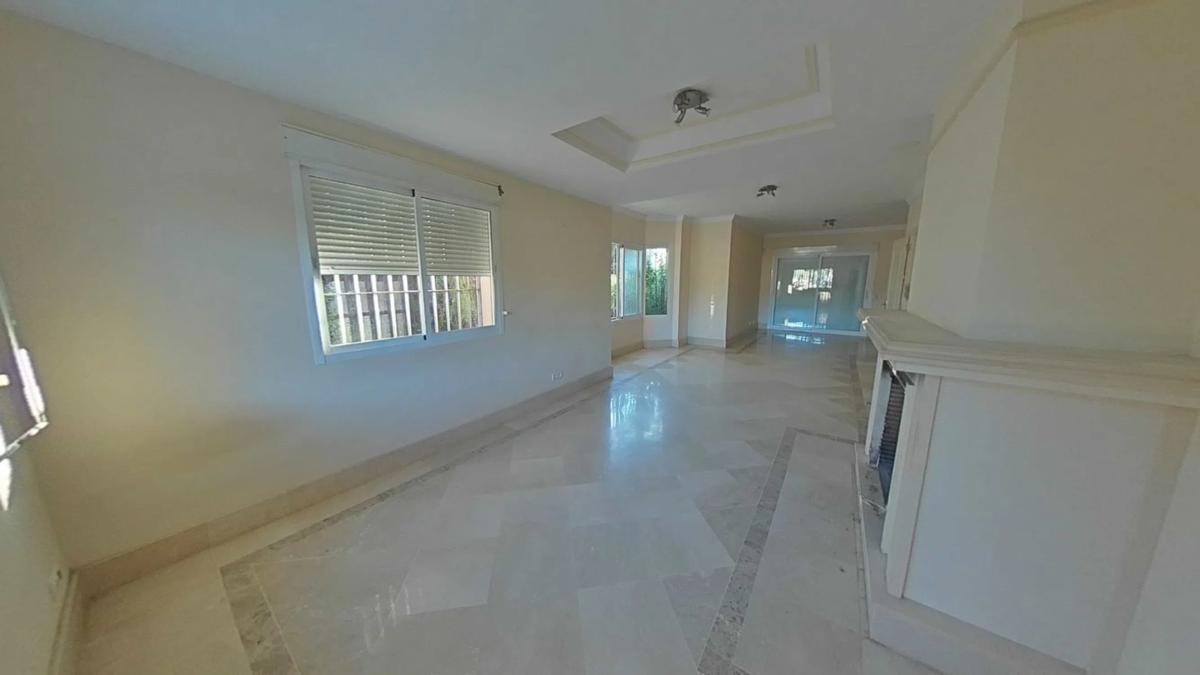 Venta de chalet independiente en Urbanizacion Marbella Country Club, Marbella
photo 2