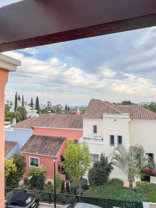 Sprzedaż szeregowego domku w Calle Cobre , Marbella photo 5