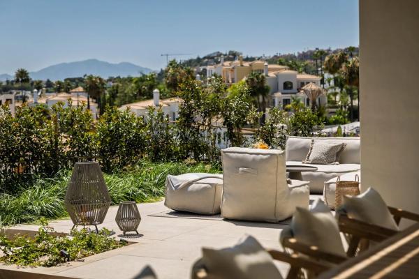 Chalet wolnostojący na sprzedaż w Calle Haza del Conde, Marbella photo 1