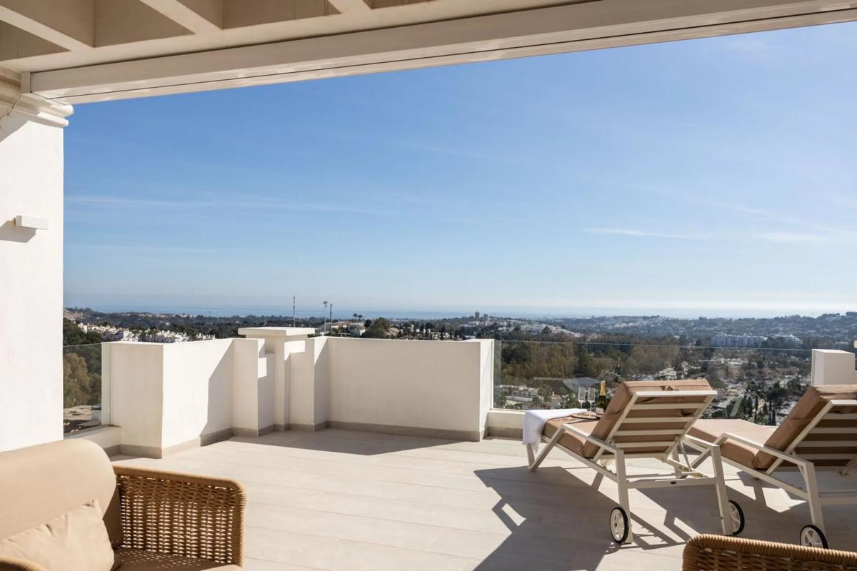 Venta de piso en Barrio Los Naranjos, Marbella
photo 2