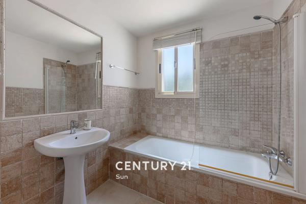 Terraced house for sale at  Urbanizacion N Andalucia 1F, 145 , Marbella photo 1