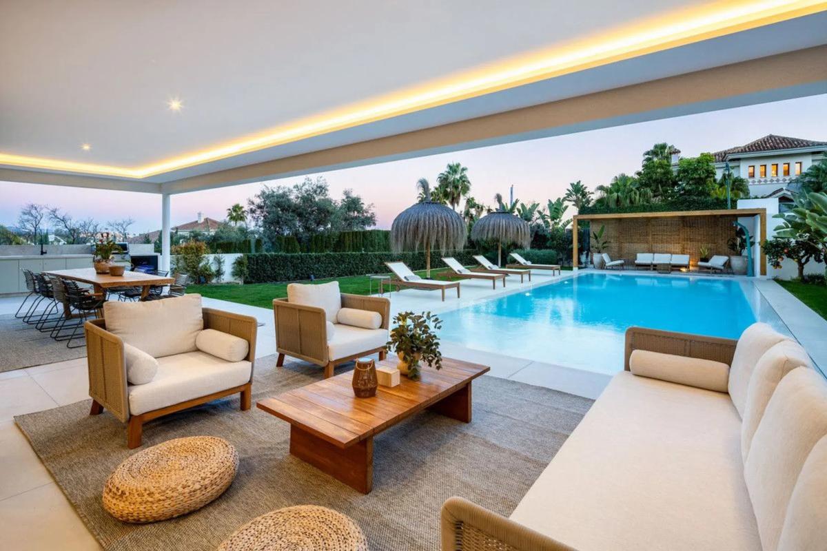 Venta de chalet independiente en Calle Osa Menor 2G, Marbella
photo 3
